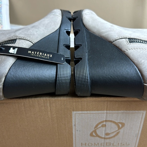 NWT • SOREL • Joan Uptown Zip Bootie • 
🖤🩶 Gray/Black 🩶🖤 • Size 8.5 • - Picture 14 of 17
